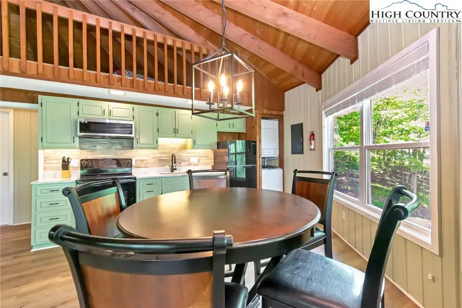 104 Hornbeam Road, Beech Mountain, NC 28604 - Image #3