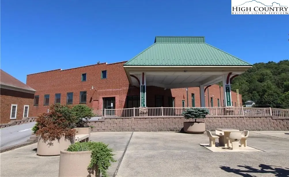 104 Jefferson Station Place #104, West Jefferson, NC 28694 - Image #1