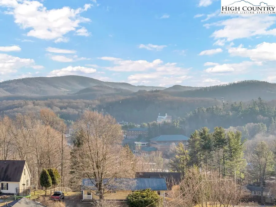 140 Alexander Drive, Boone, NC 28607 - Image #2