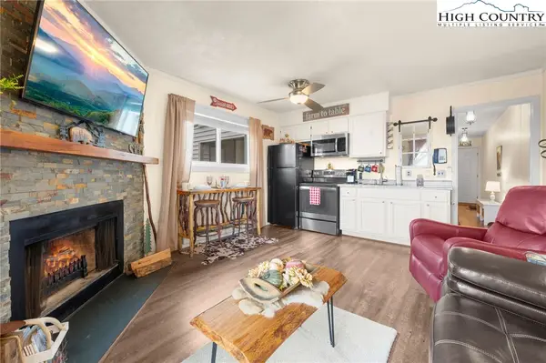 301 Pinnacle Inn Road #3304A, Beech Mountain, NC 28604