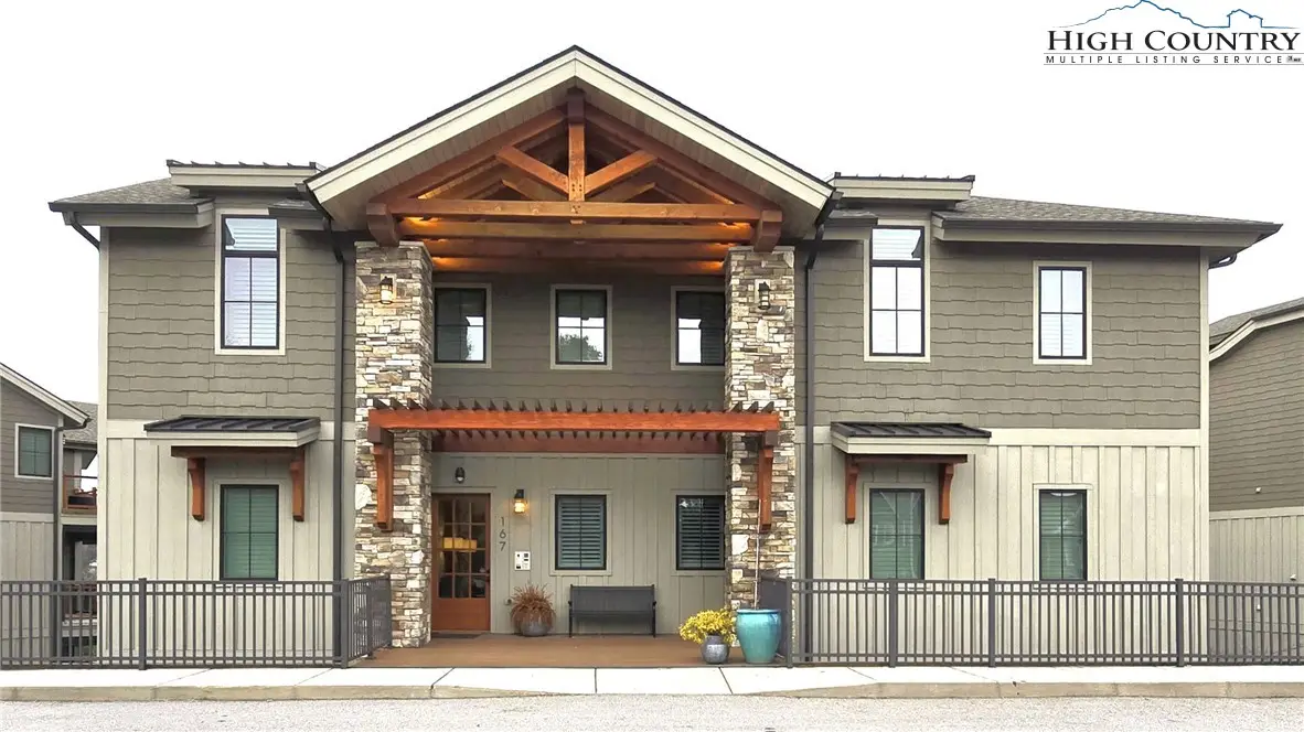 167 Cone Vista Circle #302, Blowing Rock, NC 28605 - Image #1