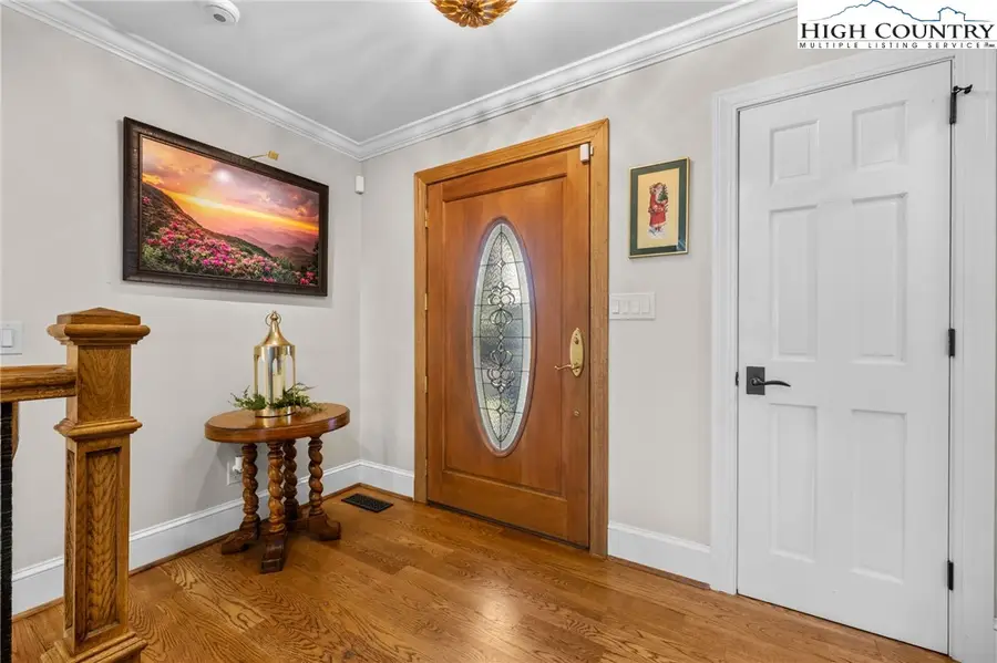 129 Valley View Road, Blowing Rock, NC 28605 - Image #3