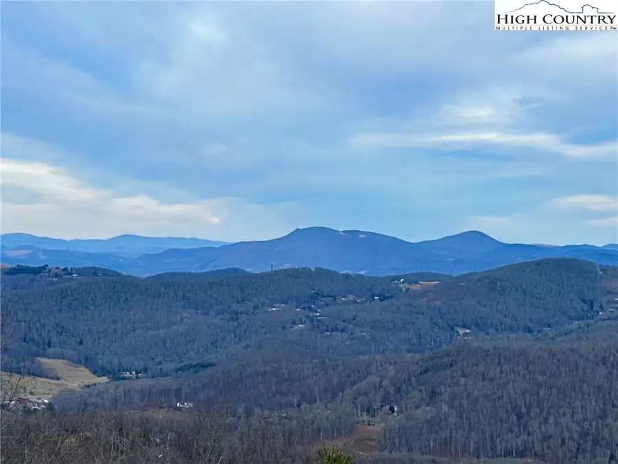 110 Sugar Ski Drive #10-702, Sugar Mountain, NC 28604 - Image #2