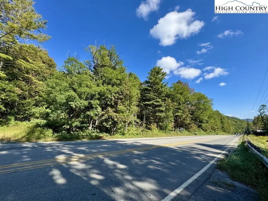 5221 Nc Highway 105, Banner Elk, NC 28604 - #2