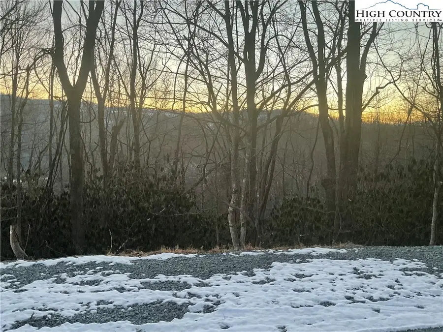 193 Rhododendron Drive, Beech Mountain, NC 28604 - Image #3