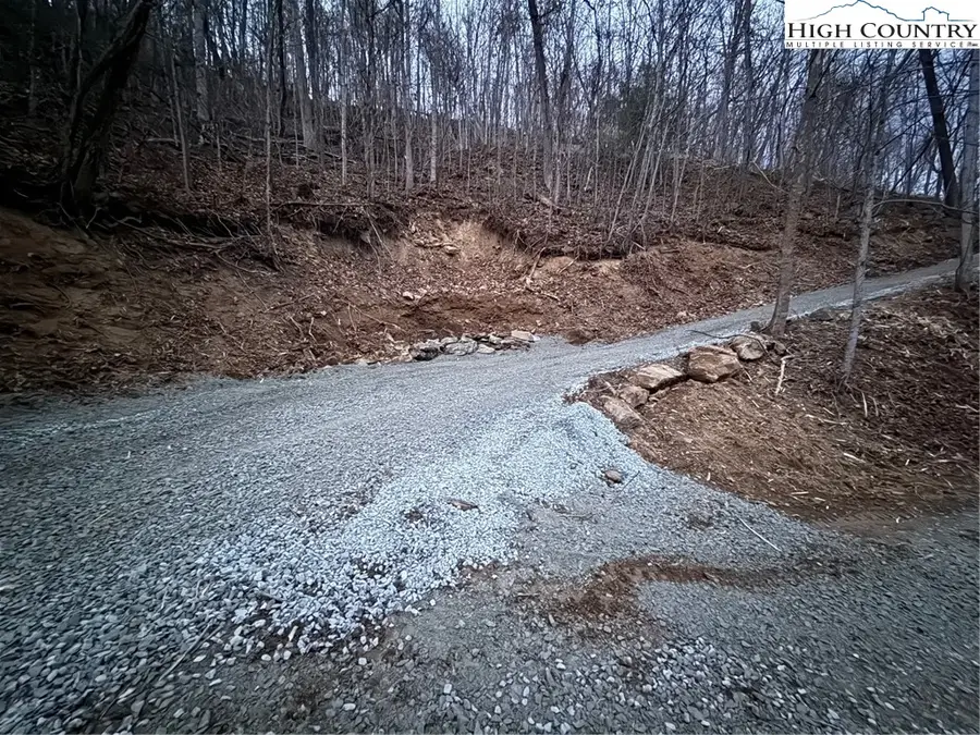 994 & 996 Willow Mountain Drive, Vilas, NC 28692 - Image #2