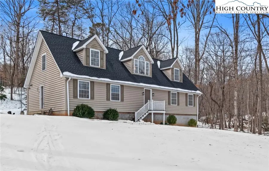 1012 Tuckda Way, Hamptonville, NC 27020 - #2