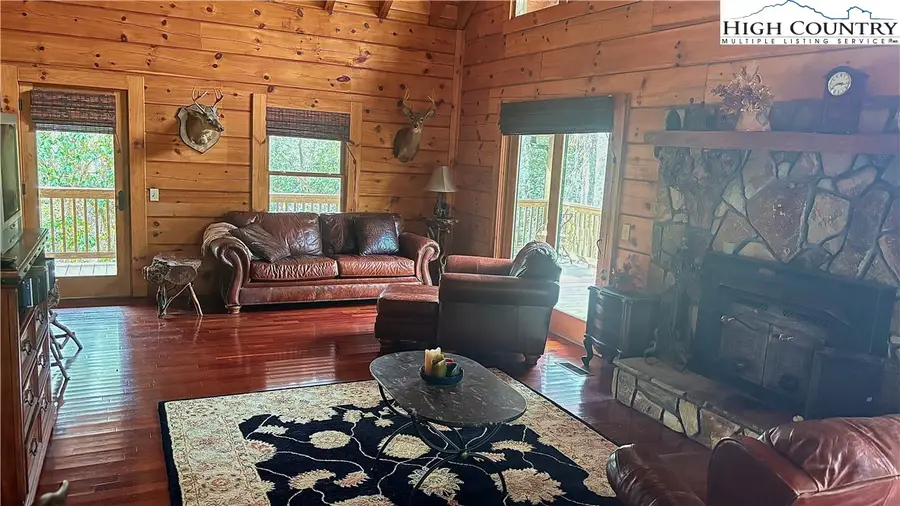 1694 Humpback Mountain Road, Spruce Pine, NC 28777 - #2