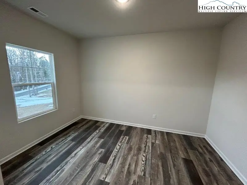 5155 NE Mark Drive, Hickory, NC 28601 - #2