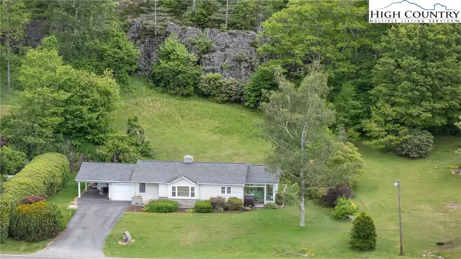 189 Old Nc 181, Newland, NC 28657 - Image #2