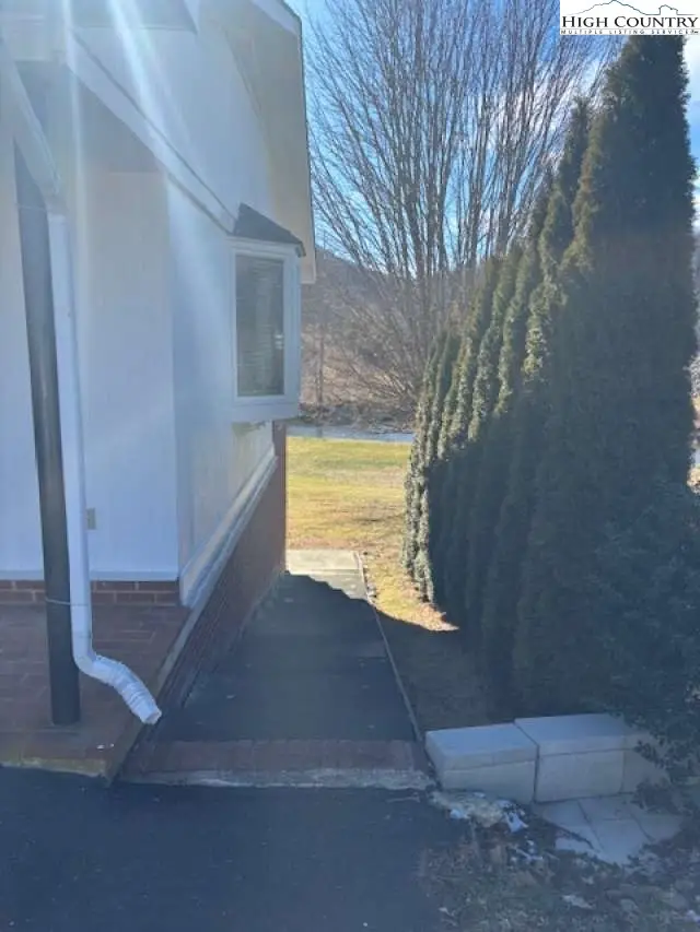 116 River Drive, Warrensville, NC 28693 - Image #3