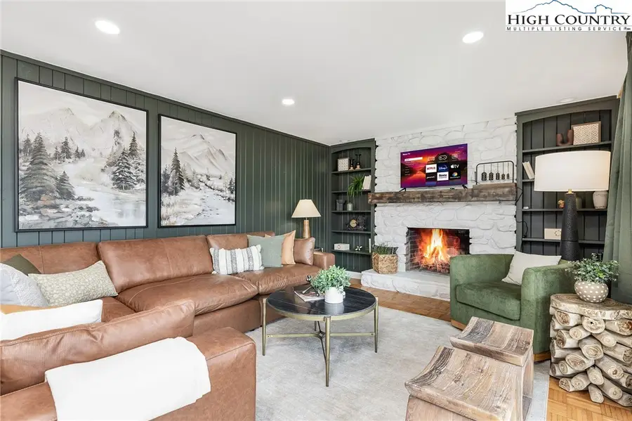 556/558 Thorncliff Drive, Banner Elk, NC 28604 - #3