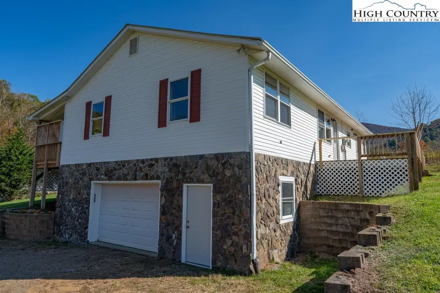 861 Slabtown Road, Zionville, NC 28698 - #3