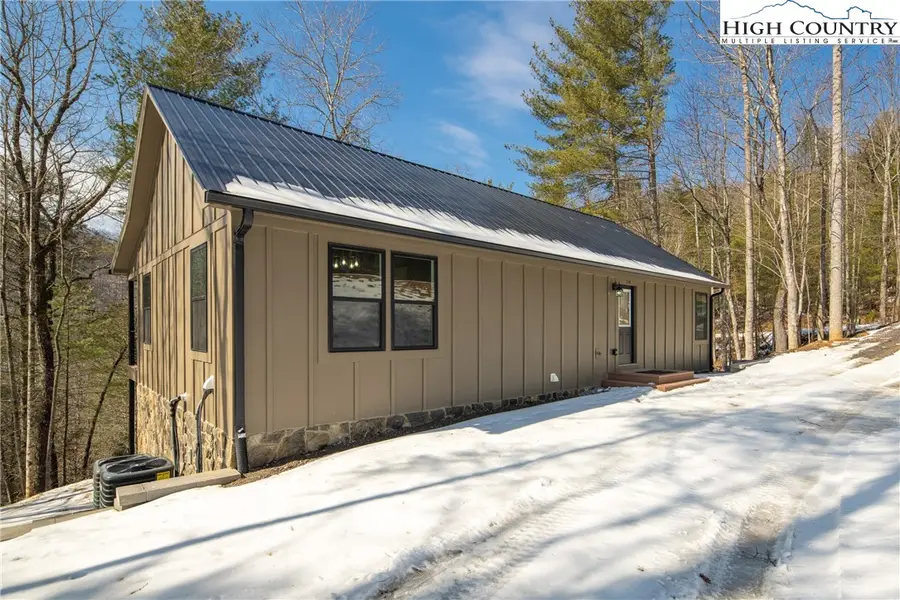 114 Woodpecker Road, Purlear, NC 28665 - #2