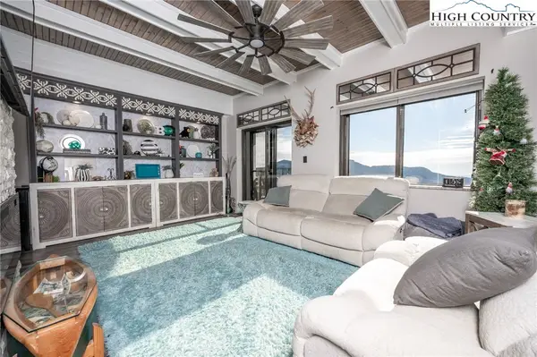 303 Sugar Top Drive #2906, Sugar Mountain, NC 28604