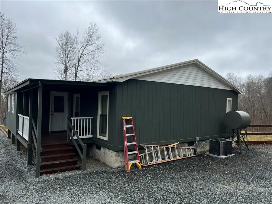 160 Disney Lane, Newland, NC 28657 - #3