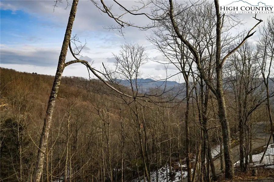 G35 Skycamp Overlook, Banner Elk, NC 28604 - #2