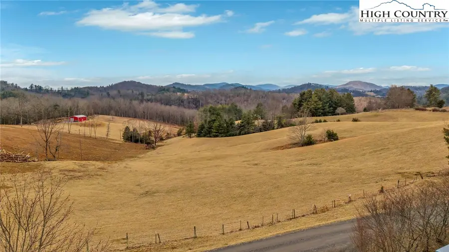 203 Waterwood Drive, West Jefferson, NC 28694 - #2