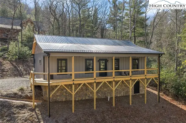 162 Shady Oak Lane, West Jefferson, NC 28694