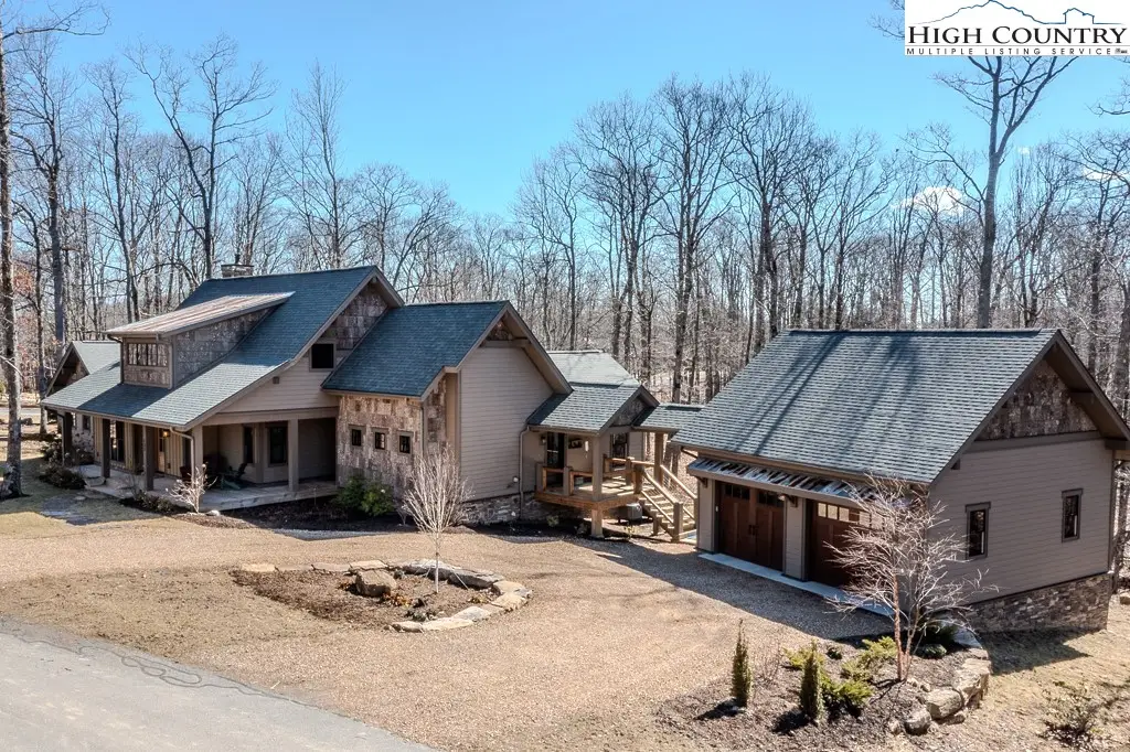 137 Mountain Breeze Knoll, Blowing Rock, NC 28605 - #1