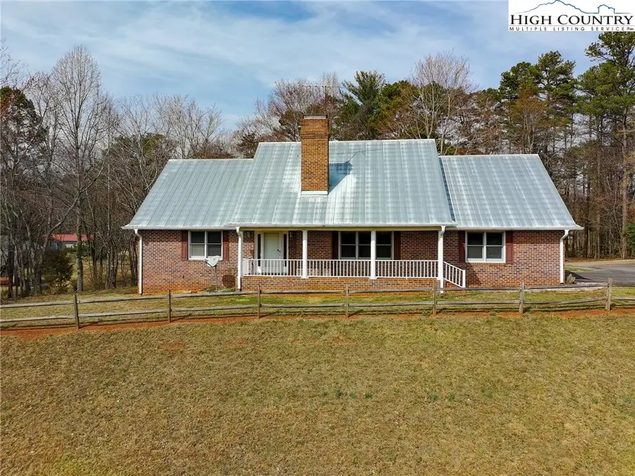 120 Skyline Drive, Elkin, NC 28621 - #2