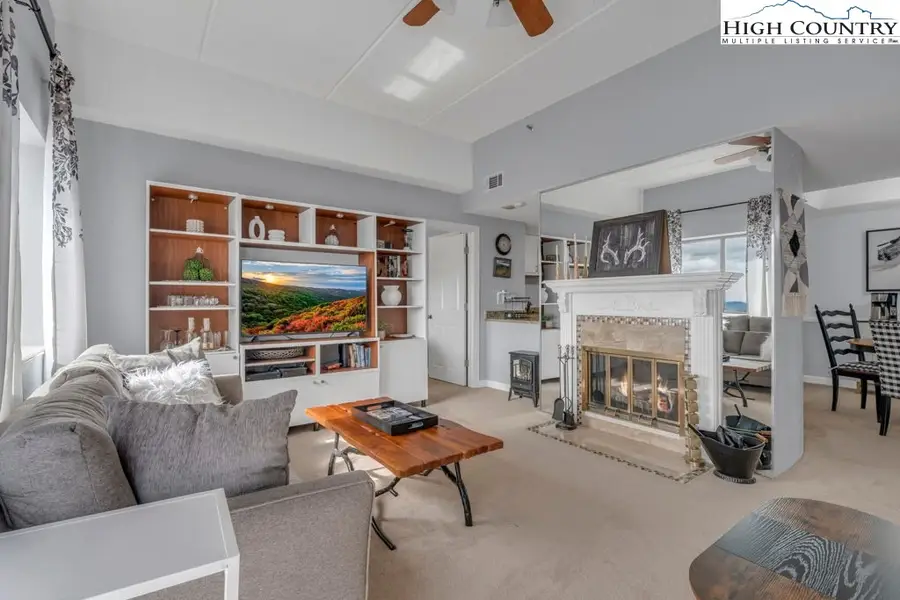 303 Sugar Top #3230, Sugar Mountain, NC 28604 - #3