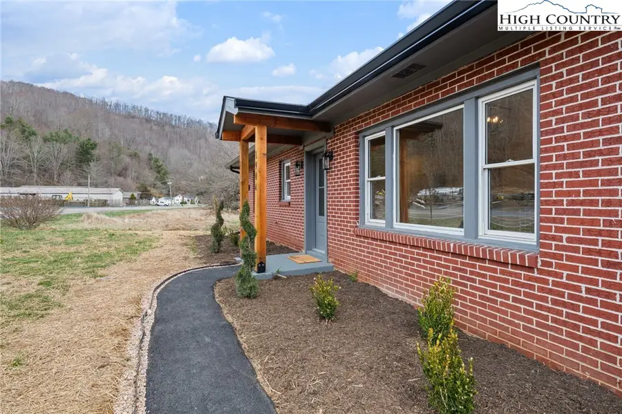 1904 Nc Highway 194, Boone, NC 28607 - #2