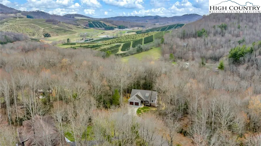 362 Fairway Oaks Drive, West Jefferson, NC 28694 - #2