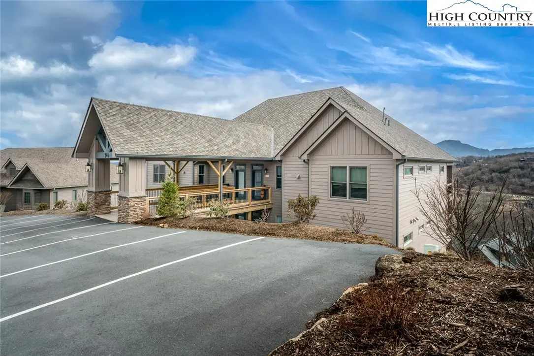 240 Ridgeline #19 Drive #D, Sugar Mountain, NC 28604 - #1