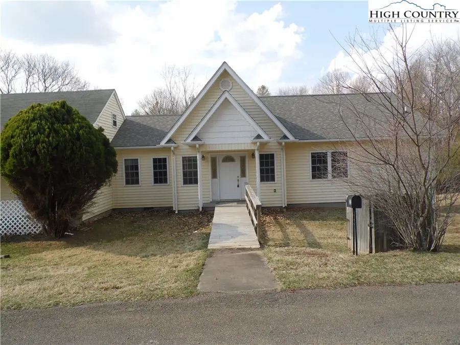 232 Riverview Drive, Sparta, NC 28675 - #2