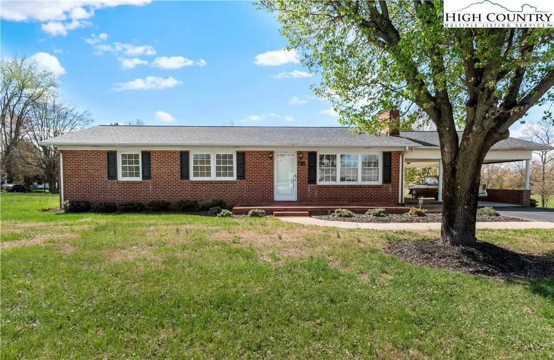 612 E Main Street, Boonville, NC 27011 - #1