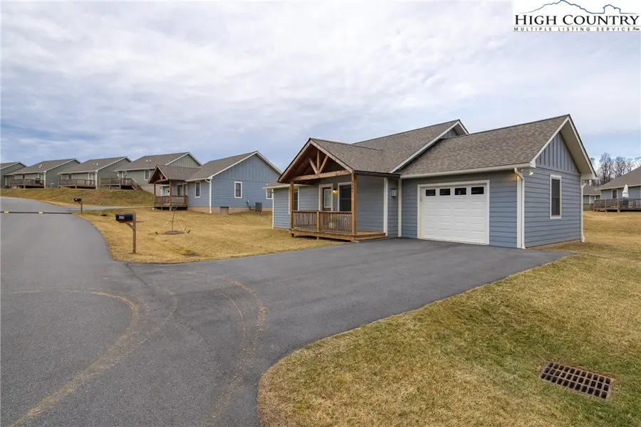 424 Townhomes Place, Boone, NC 28607 - #2