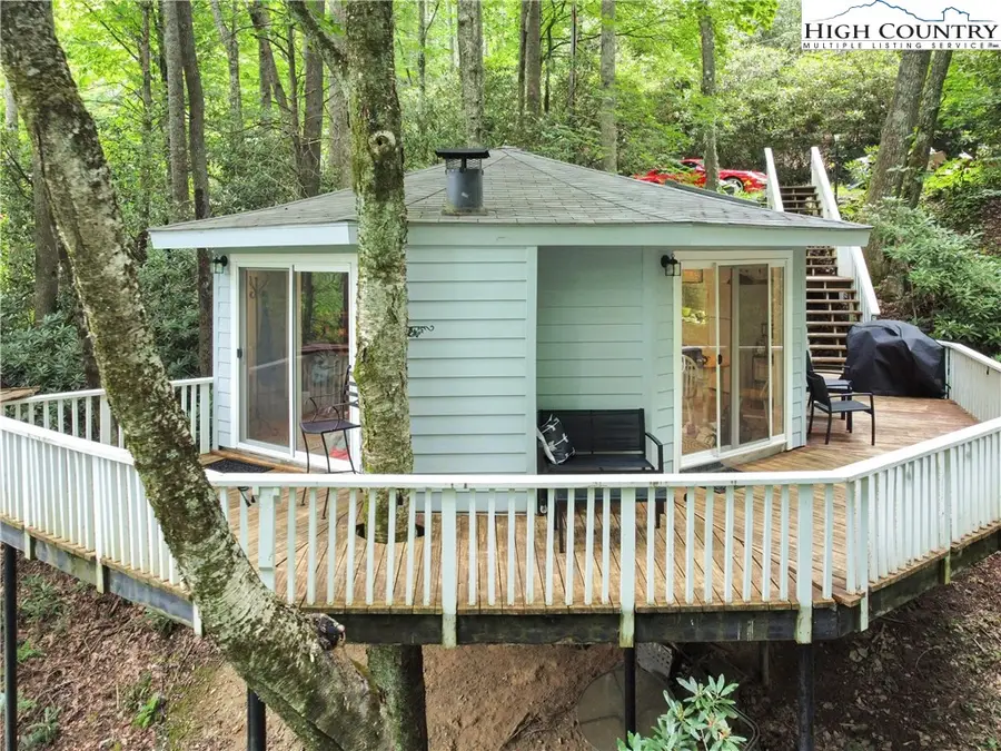 560 Laurel Ridge Road, Banner Elk, NC 28604 - #2