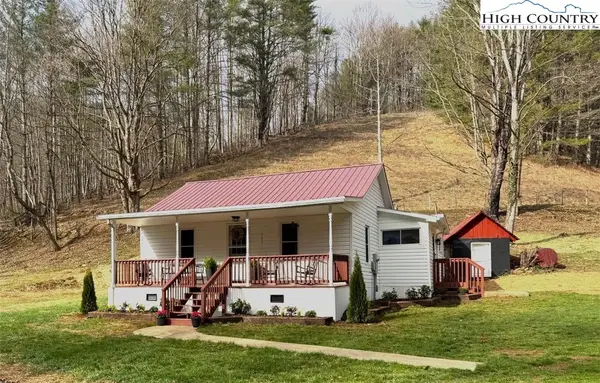 303 Sugar Tree, Warrensville, NC 28693