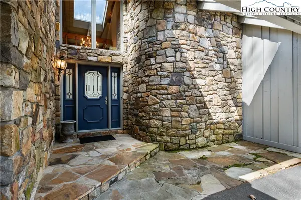 229 Cardinal Court, Banner Elk, NC 28604