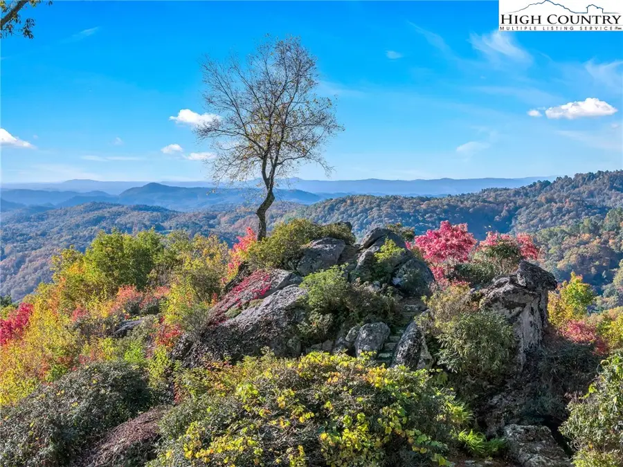 933 Thunder Ridge Lane, Lenoir, NC 28645 - #2