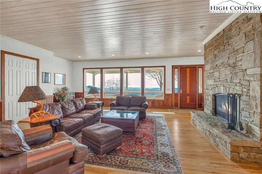 933 Thunder Ridge Lane, Lenoir, NC 28645 - #3