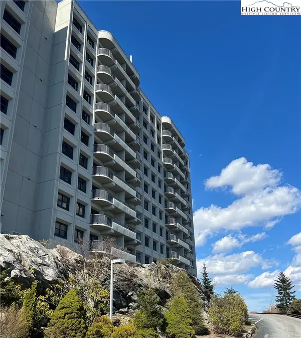 303 Sugar Top Drive #5-3528, Sugar Mountain, NC 28604