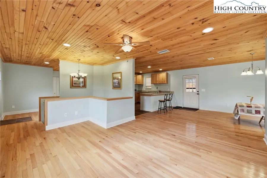 424 Mckinley Ridge Road, Lansing, NC 28643 - #2