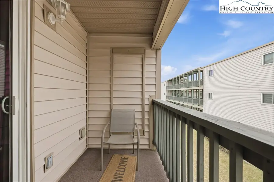 301 Pinnacle Inn Road #3301, Beech Mountain, NC 28604 - #2