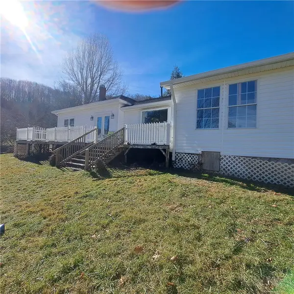 460 Little Elk Road, Elk Park, NC 28622