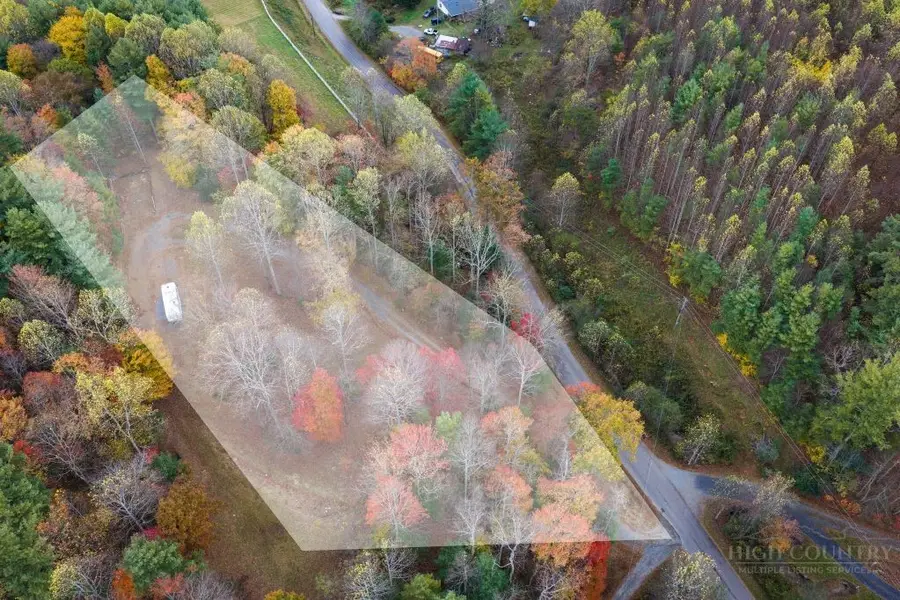 374 Lawrence Greene Road, Deep Gap, NC 28618 - #3