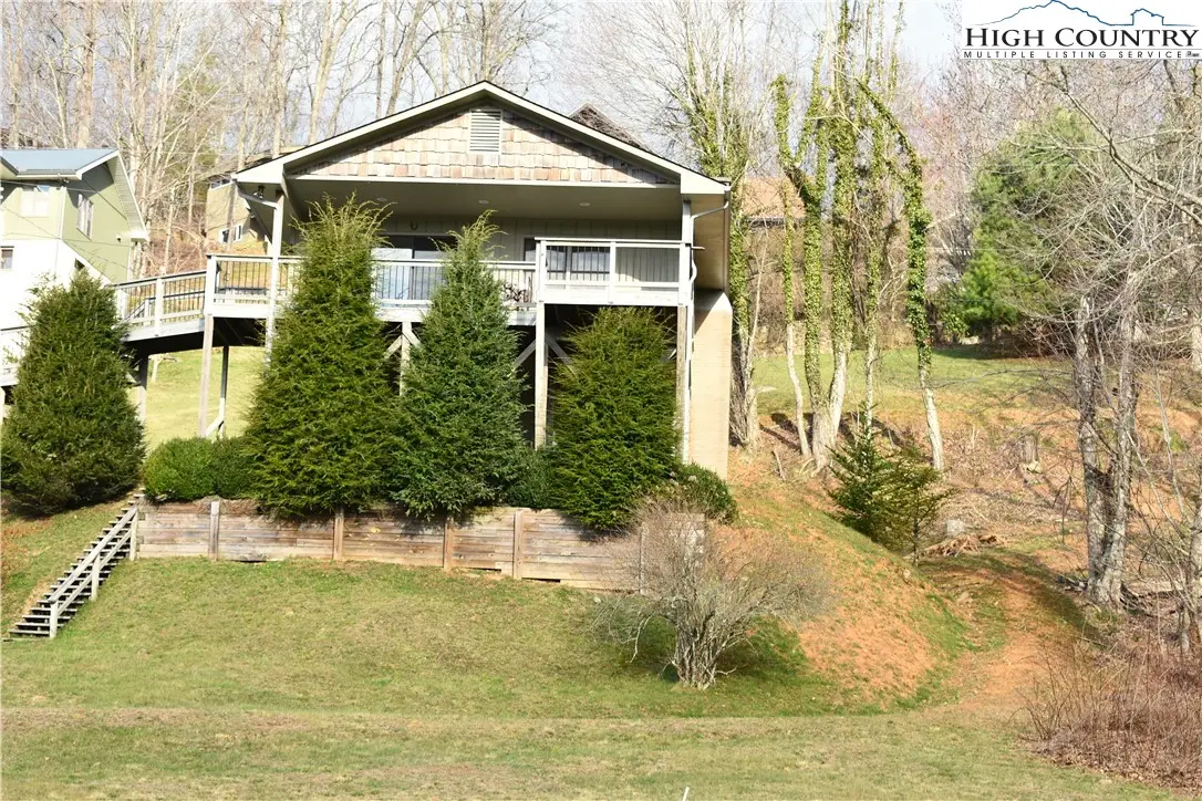 733 Azalea Drive, Newland, NC 28657 - #1