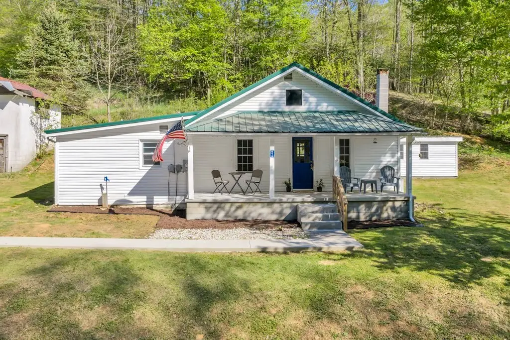 496 Camp Joy Road, Zionville, NC 28698 - #1