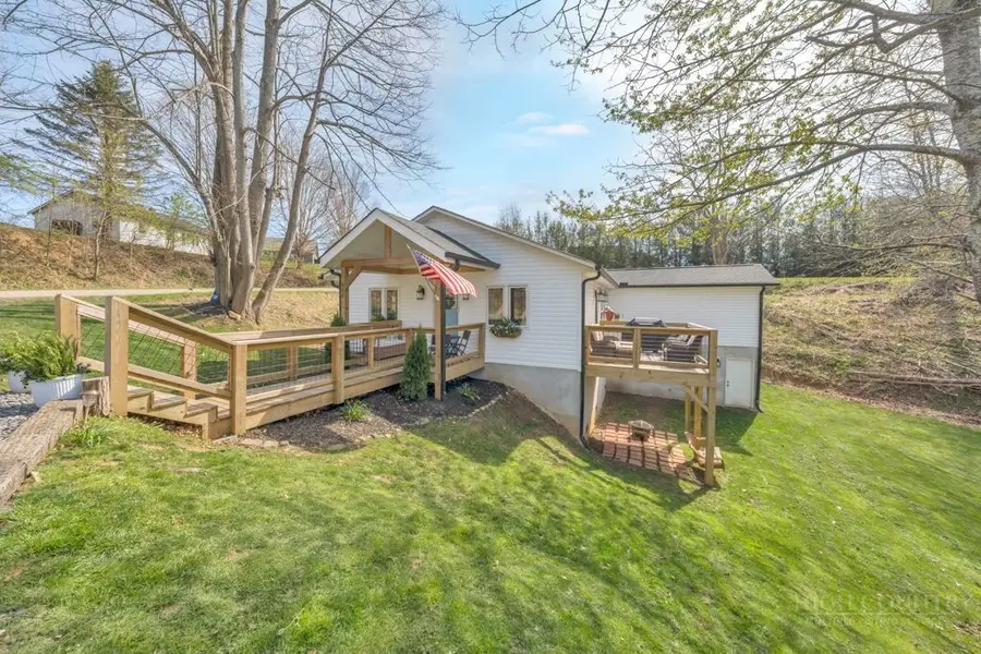 656 Mulatto Mountain Road, West Jefferson, NC 28694 - #2