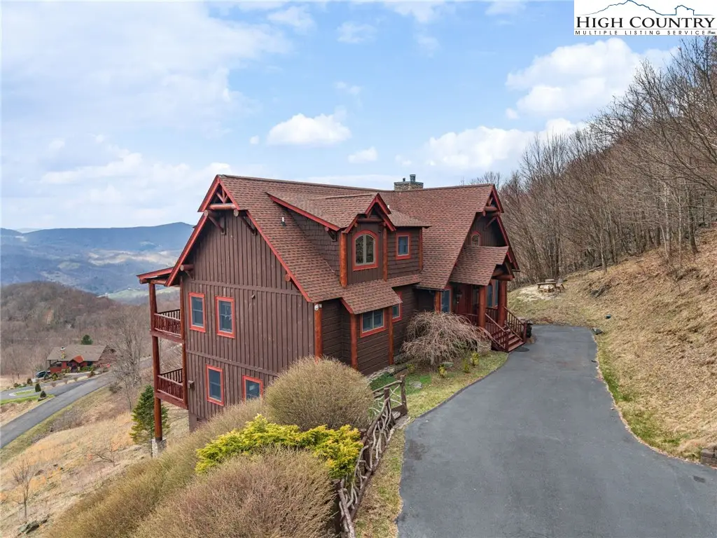 635 Acorn Nvno, Zionville, NC 28698 - #1