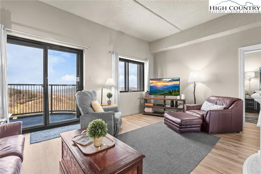 303 Sugar Top Drive #2711, Sugar Mountain, NC 28604 - #3