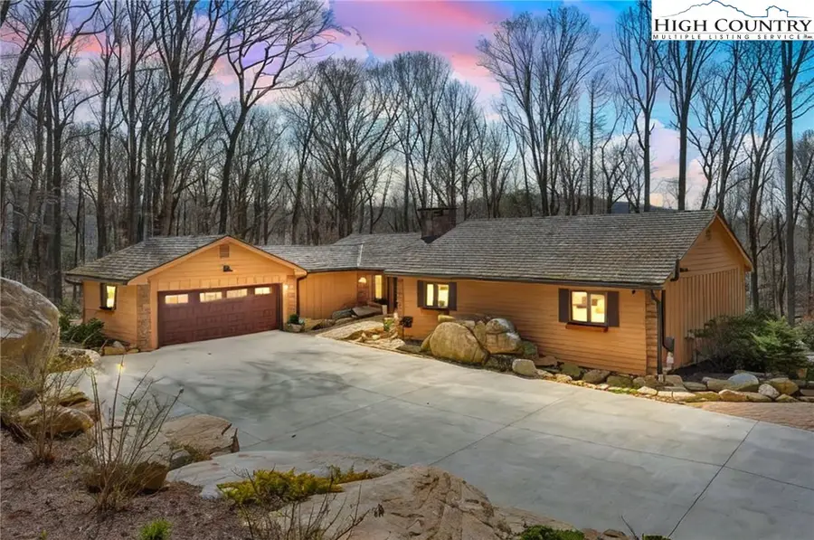 107 Rock Ledge Lane, Linville, NC 28646 - #2