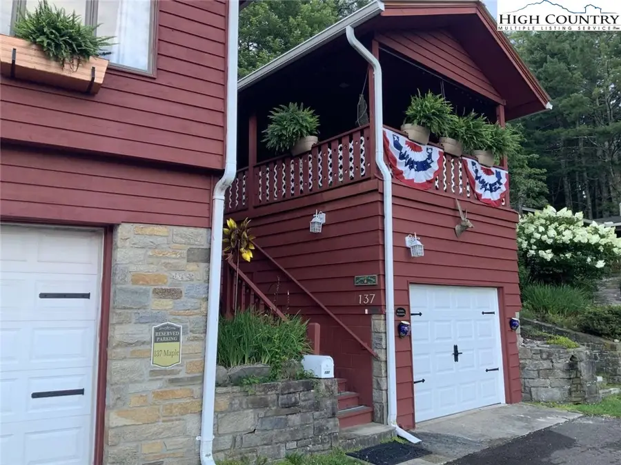 137 Maple Road, Blowing Rock, NC 28605 - #2