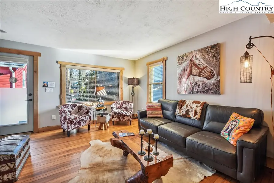 252 Sunset Drive, Blowing Rock, NC 28605 - #2